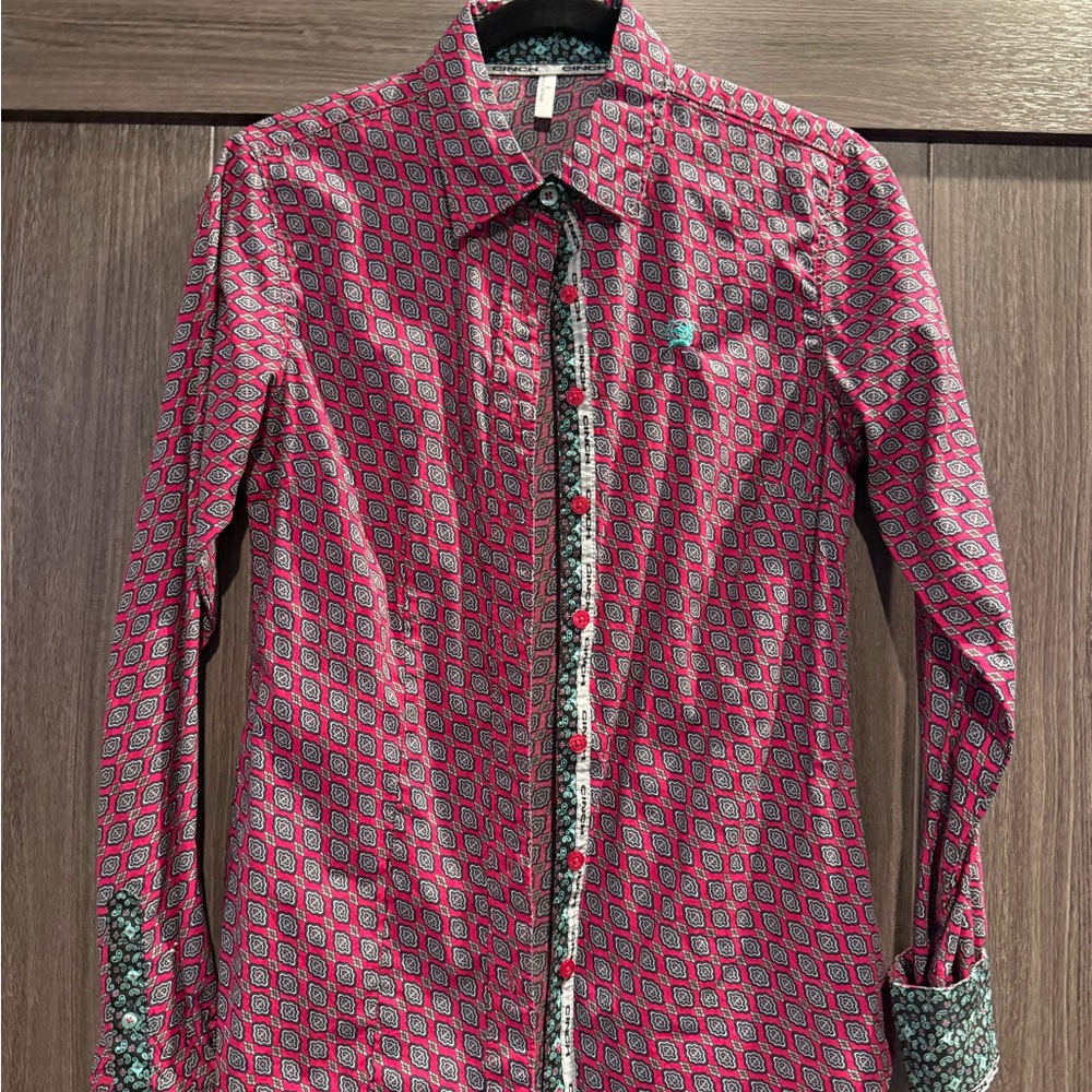 Cinch Women's Patterned Button Down Shirt